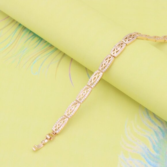 "Elegant Rose Gold Bracelet with Crystal Accents, XPBL0911 - Picture 5 of 12